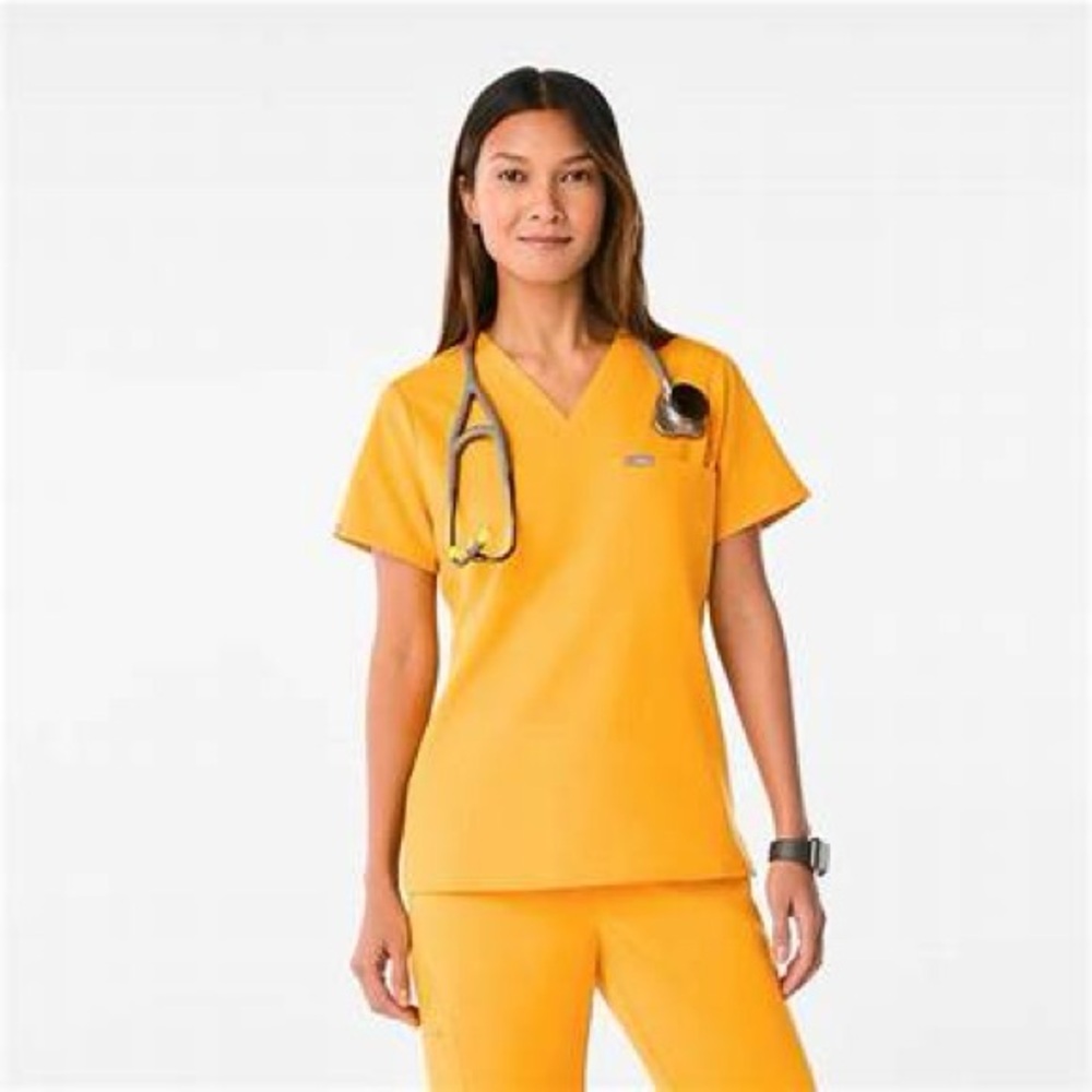 Women’s Figs Emergency Yellow Size Large Set